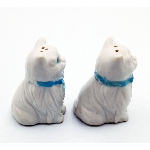 Salt & Pepper Shakers Vintage White Ceramic Kittens w Blue Bows 2 Inch Stoppers - Picture 10 of 14